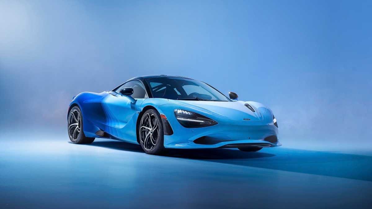A Kaleidoscope of Speed: McLaren's Revolutionary Spectrum Paint for the 750S!