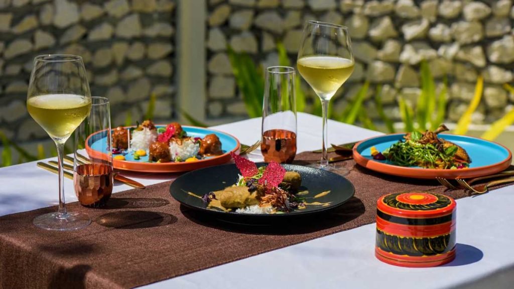 ESCAPE THE ORDINARY: TRADE DINNER IN THE UAE FOR THE MALDIVES’ CULINARY PARADISE AT KAAGÉ, VARU BY ATMOSPHERE