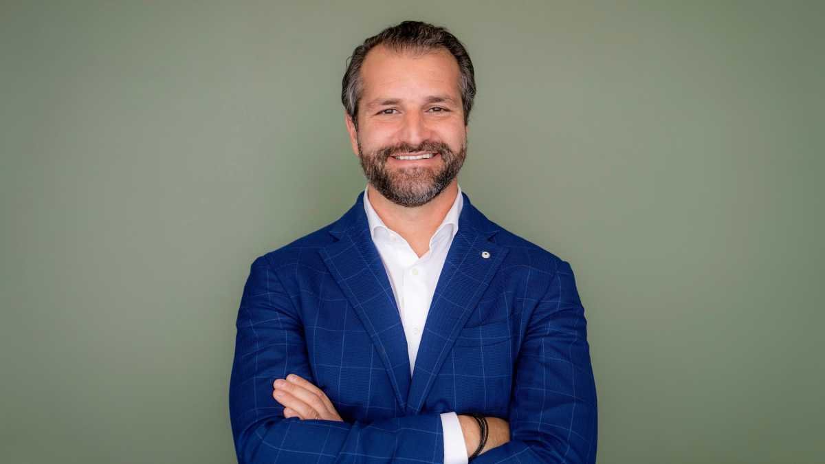 Syrian Talents Unite: Ard Dyar's Digital Revolution!