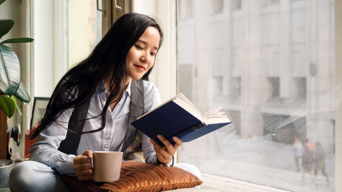 7 Must-Read Books to Discover UAE's Historical Saga