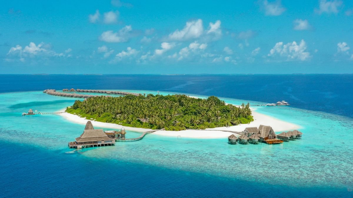 Anantara Kihavah's Exclusive Festive Experience