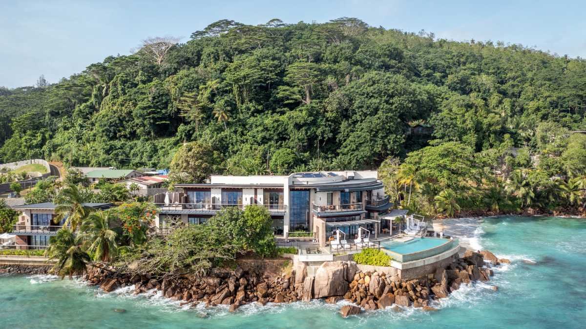 The Hottest UAE National Day Getaway with Hilton!