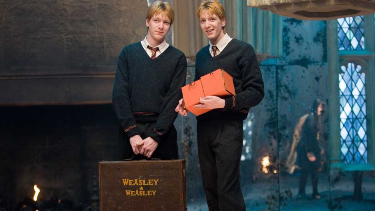 MEFCC Abu Dhabi Welcomes Fred and George Weasley for an Enchanted Weekend!