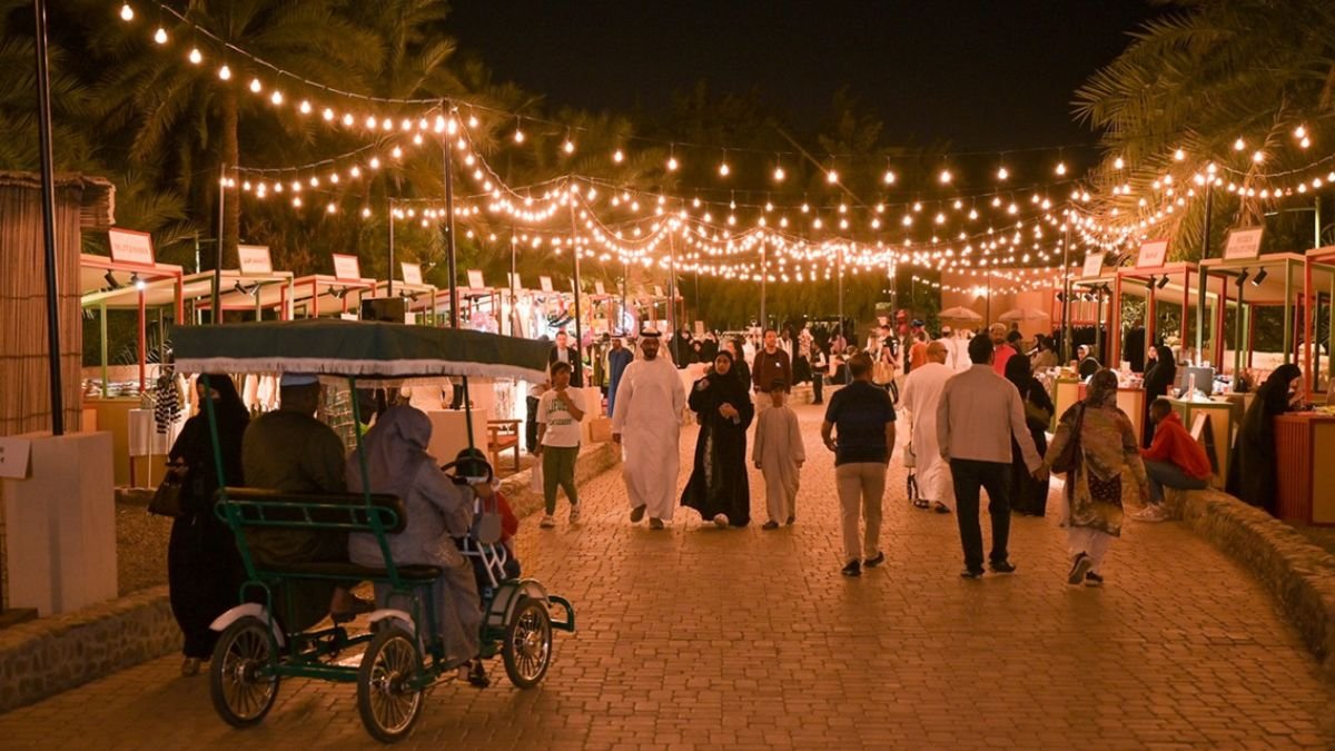 Souq Al Wahat Pops up at Al Ain Oasis!