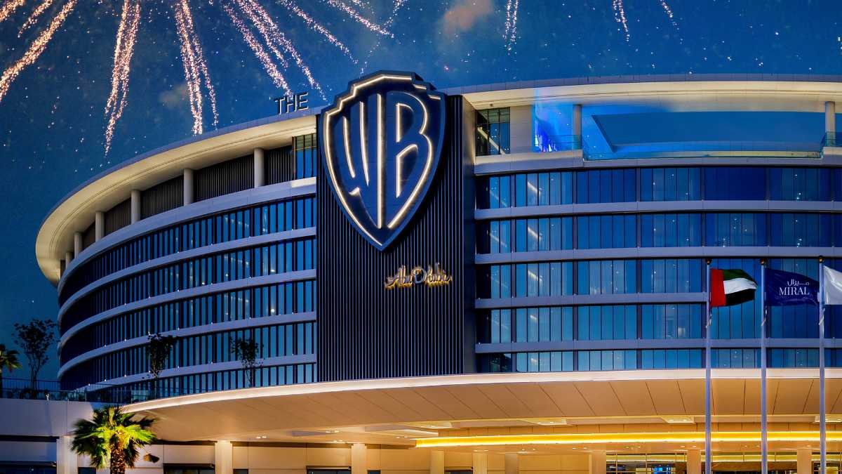 Celebrate The Festive Season In Style At The Wb™ Abu Dhabi, Curio Collection By Hilton (2)