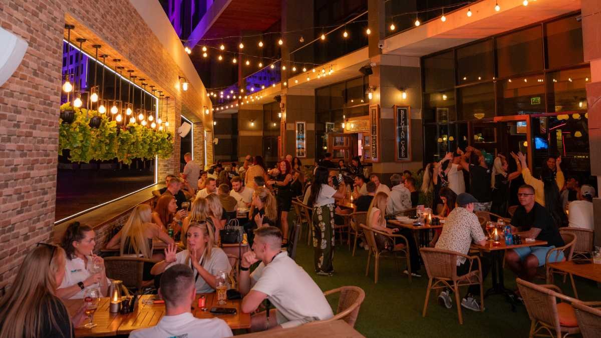 Refuel At Yas Plaza Hotels For Abu Dhabi Race Weekend