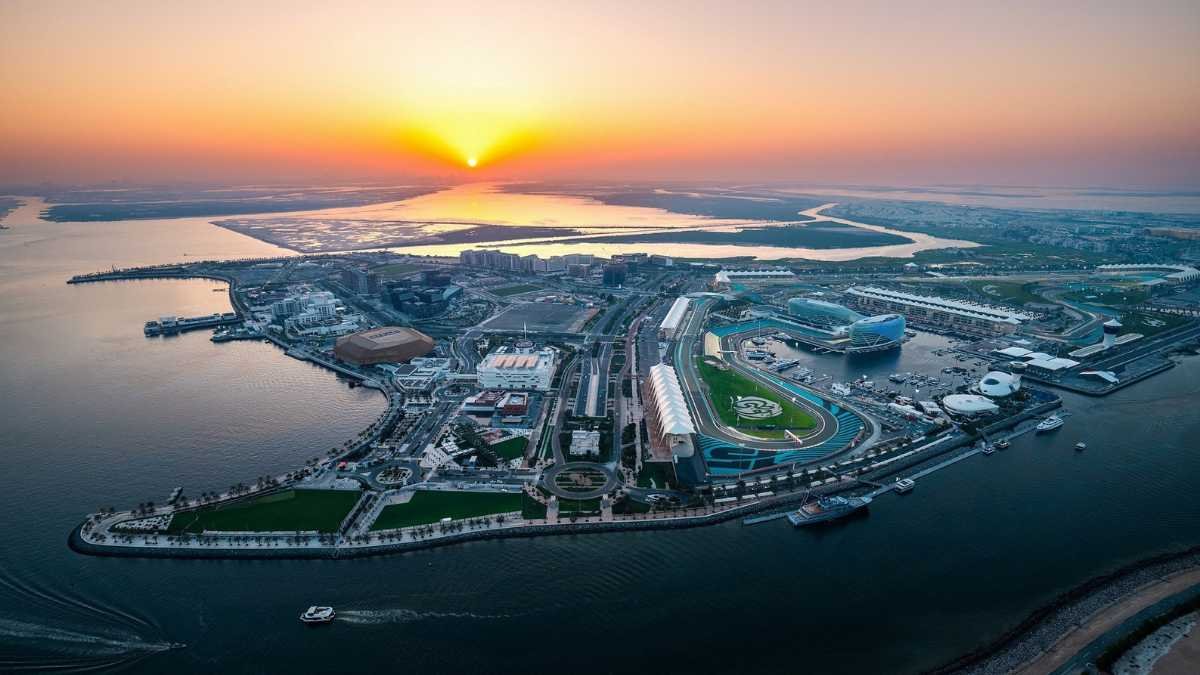 Yas Island Transforms Into A Magical Winter Wonderland This Festive Season