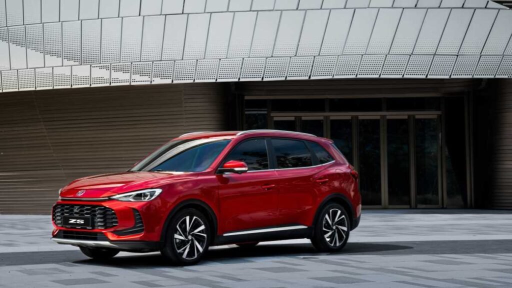 MG ZS: The Compact SUV That’s Big on Style, Tech, and Thrill!