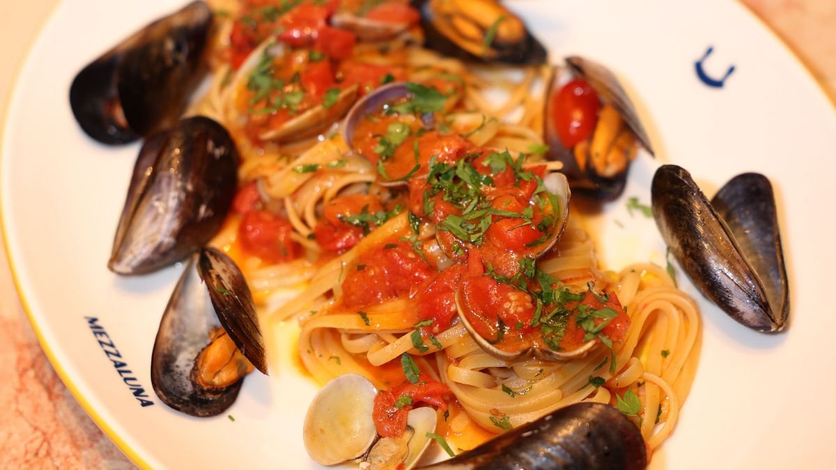 Experience-Mezzalunas-timeless-charm-with-Mouthwatering-Dishes-at-Abu-Dhabi-now-