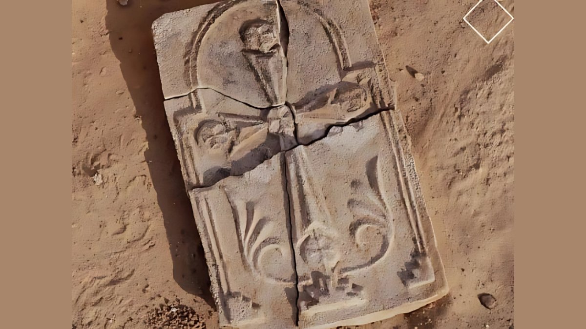 Ancient Christian Cross Unearthed in abu dhabi