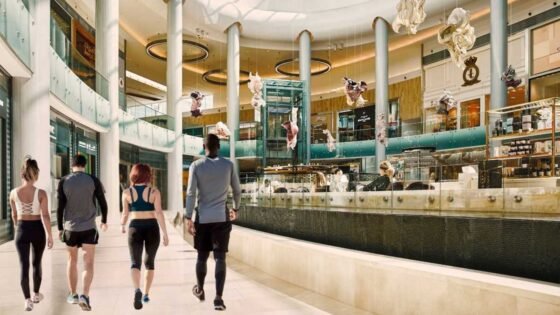 Yas Mall’s Walking Club Is the Coolest Way to Get Your Steps In