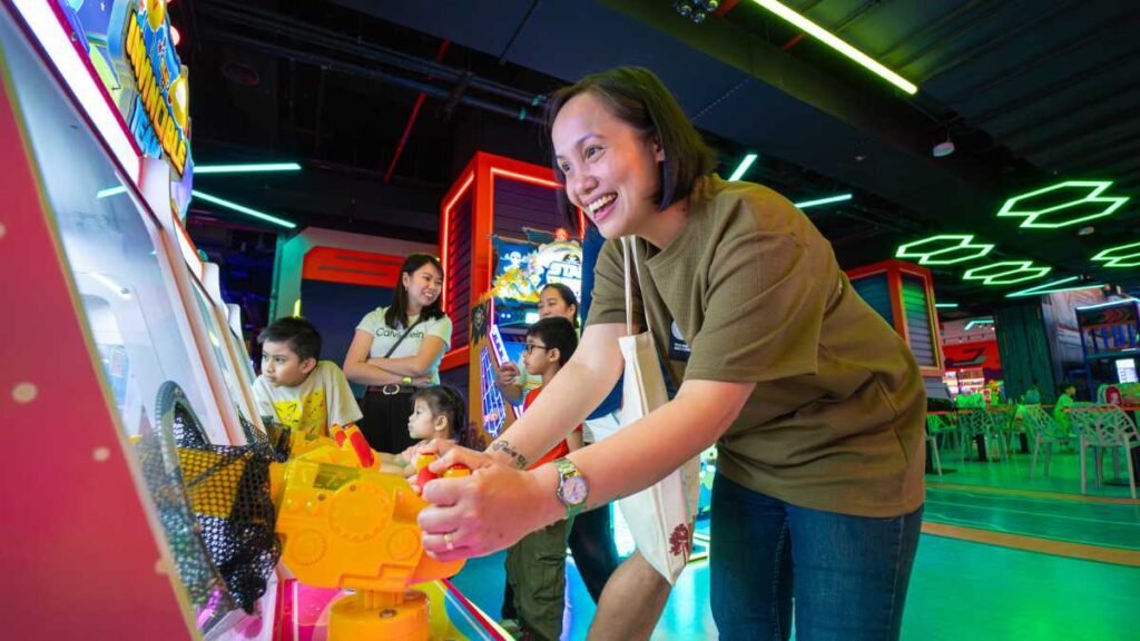 Orange Hub Opens at WTC Mall Abu Dhabi