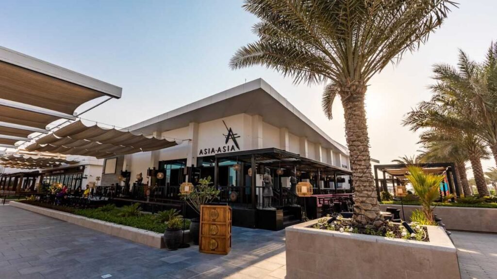 Yas Bay Waterfront is Calling You Outdoors!