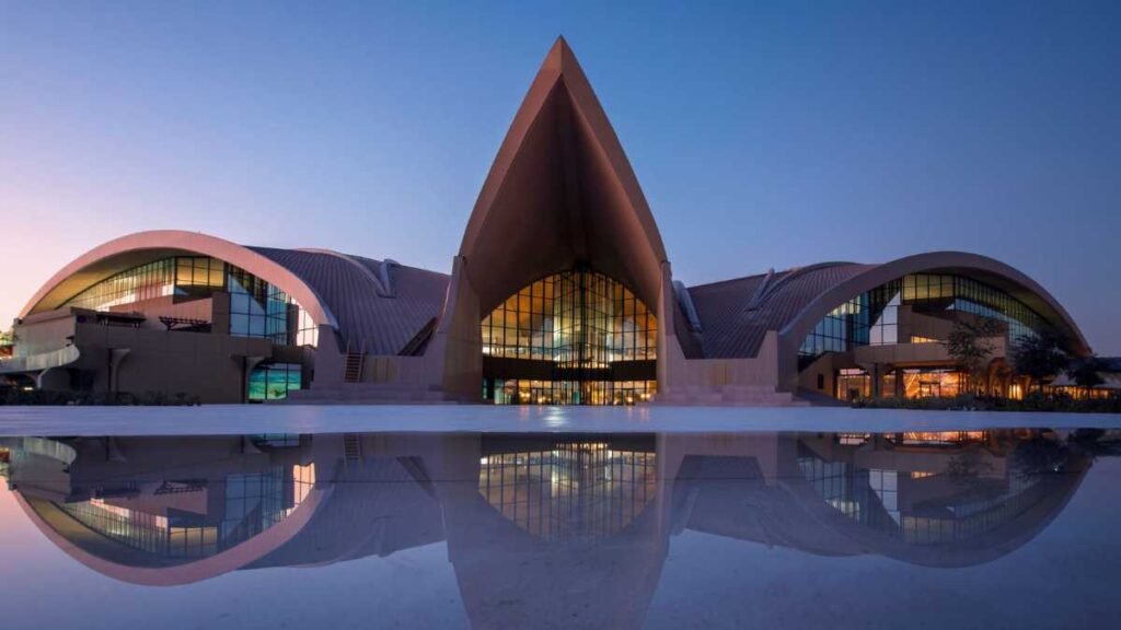 New Year’s Eve in Abu Dhabi: Big Concerts, Desert Nights & All the Glam