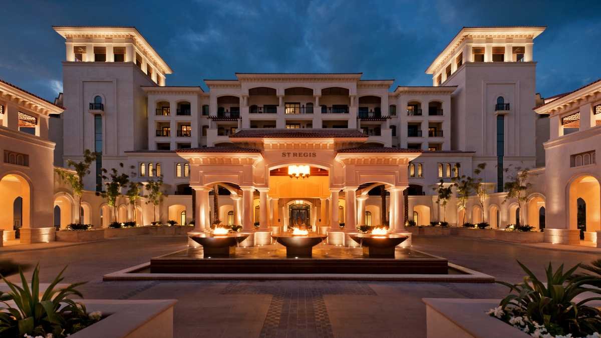 Ramadan At The St. Regis Saadiyat Island With Elegant Iftar and Intimate Suhoor
